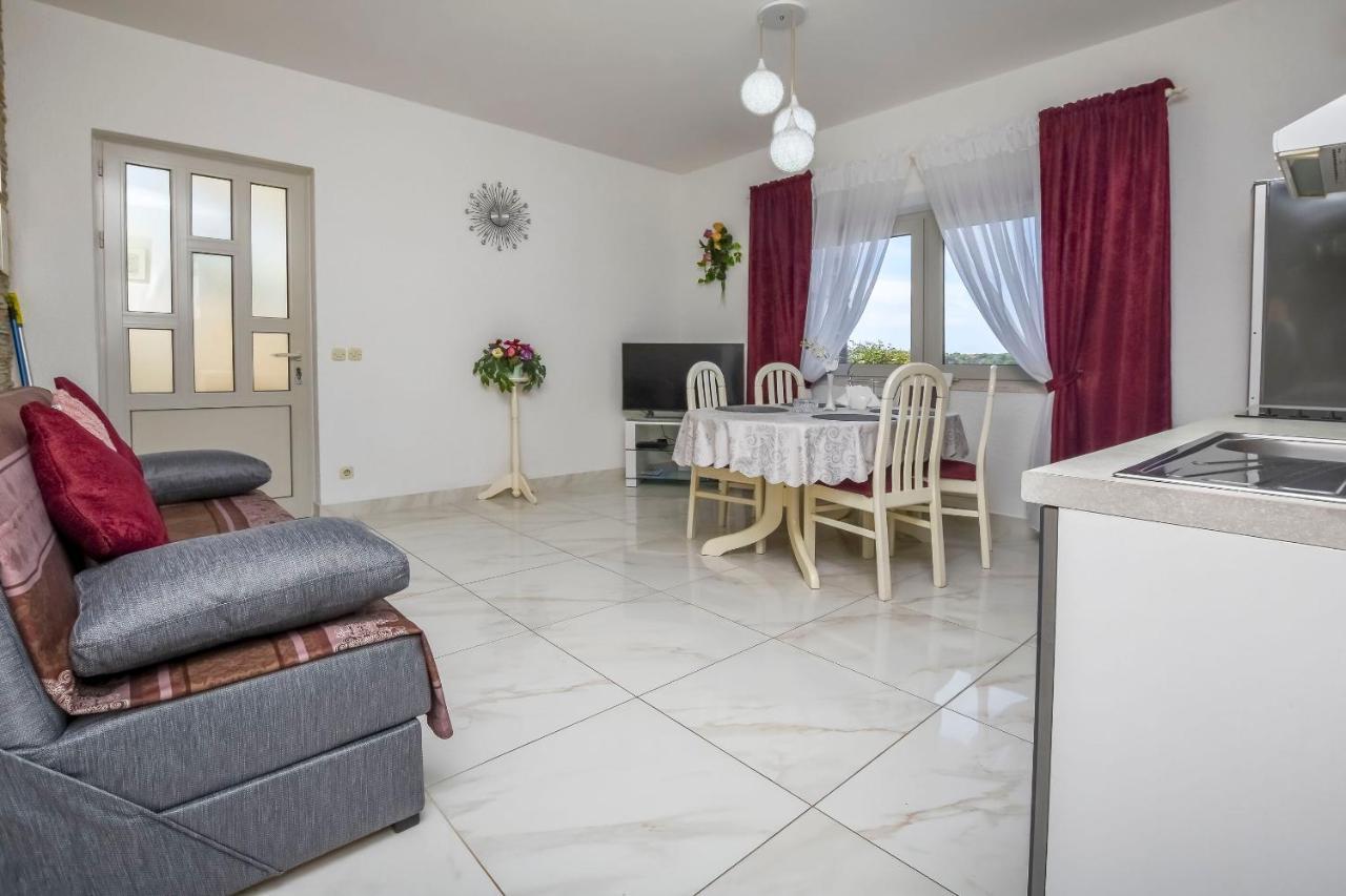 Apartment Iryna Rogoznica  Eksteriør bilde